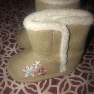 Baby girl boots